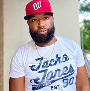 Meet your Posher, Derrick